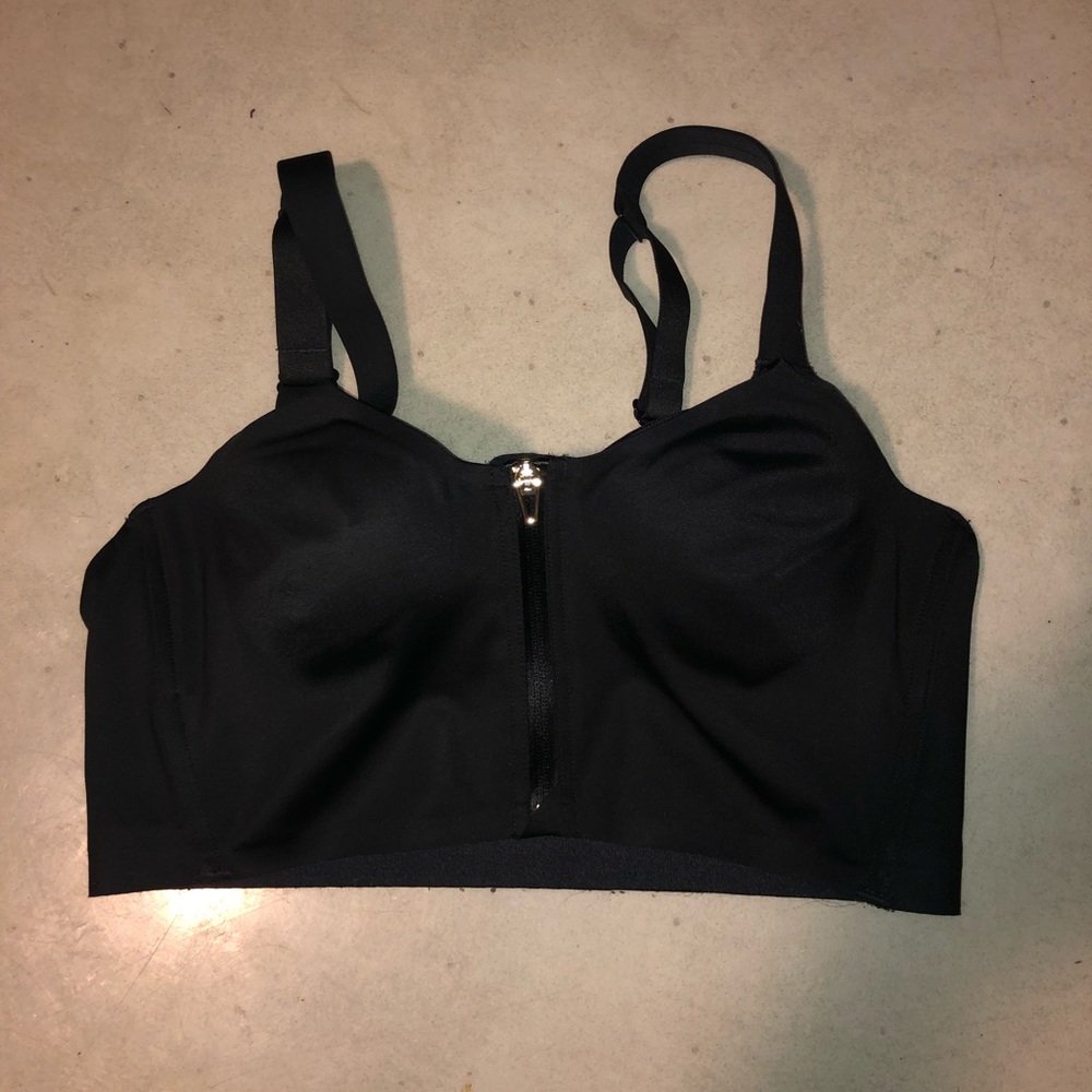 Victoria’s Secret sports bra like New used once